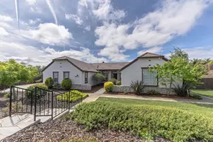 295 Via Vaquero Norte, San Juan Bautista, CA 95045 - Photo 1