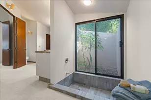 16655 Oak View Cir, Morgan Hill, CA 95037 - Photo 23