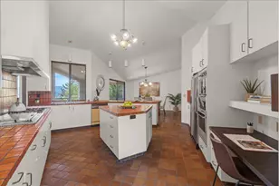 16655 Oak View Cir, Morgan Hill, CA 95037 - Photo 9