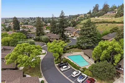 496 Golfview Dr, San Jose, CA 95127 - Photo 9