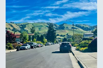 3561 Slopeview Dr, San Jose, CA 95148 - Photo 37