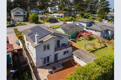 525 5th St, Montara, CA 94037 - Photo 3