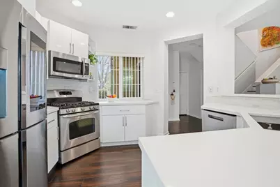 142 Positano Cir, Redwood City, CA 94065 - Photo 7