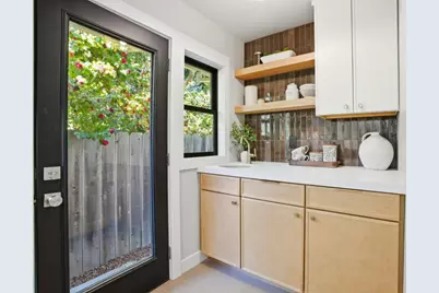 224 Lexington Dr, Menlo Park, CA 94025 - Photo 19