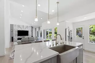 5979 Starwood Dr, San Jose, CA 95120 - Photo 17