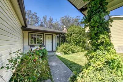 331 San Carlos Ave, El Granada, CA 94018 - Photo 3