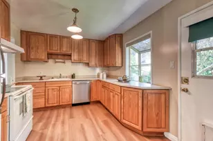 331 San Carlos Ave, El Granada, CA 94018 - Photo 9