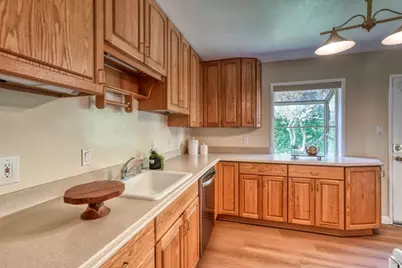 331 San Carlos Ave, El Granada, CA 94018 - Photo 19