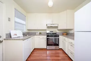 2704 Louis Rd, Palo Alto, CA 94303 - Photo 13