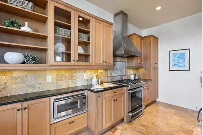 2390 Hyde St 1A, San Francisco, CA 94109 - Photo 19