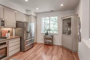 30 Royal Oak Ct, Mountain View, CA 94040 - Photo 11