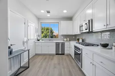 605 Cinnamon Cir, Mountain View, CA 94043 - Photo 5