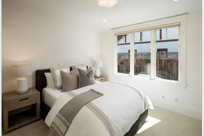 384 Hawthorne Ave, Los Altos, CA 94022 - Photo 15