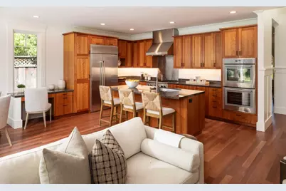 384 Hawthorne Ave, Los Altos, CA 94022 - Photo 13