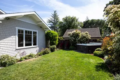 384 Hawthorne Ave, Los Altos, CA 94022 - Photo 29