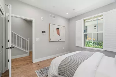 560 Saint Remi Ter 1, Sunnyvale, CA 94085 - Photo 21