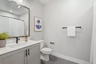 560 Saint Remi Ter 1, Sunnyvale, CA 94085 - Photo 23