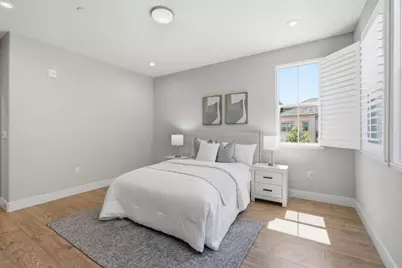 560 Saint Remi Ter 1, Sunnyvale, CA 94085 - Photo 19