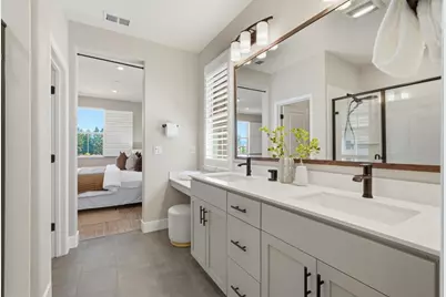 560 Saint Remi Ter 1, Sunnyvale, CA 94085 - Photo 29