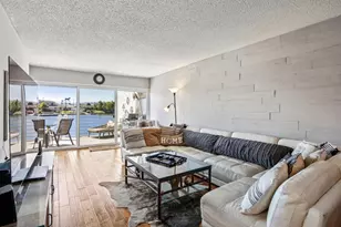 412 Fathom Dr, San Mateo, CA 94404 - Photo 3