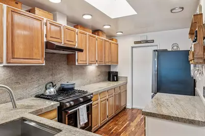 412 Fathom Dr, San Mateo, CA 94404 - Photo 7