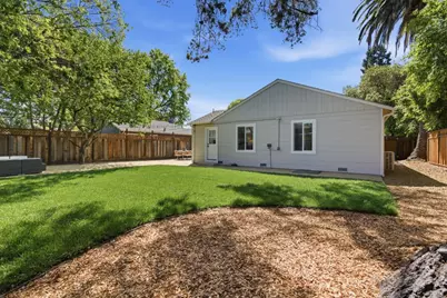 577 Green Manor Ct, Palo Alto, CA 94301 - Photo 25