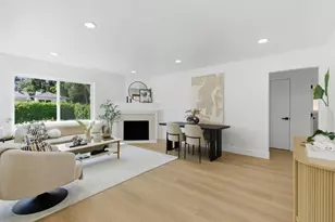 577 Green Manor Ct, Palo Alto, CA 94301 - Photo 3