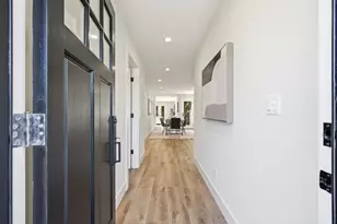 967 Orange Ave, San Carlos, CA 94070 - Photo 3