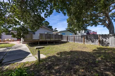 662 Oak St, Monterey, CA 93940 - Photo 29