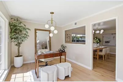 1626 Peacock Ave, Sunnyvale, CA 94087 - Photo 17