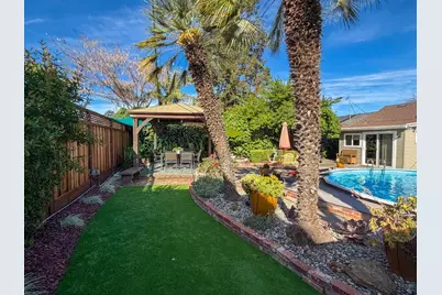 2178 Casa Mia Dr, San Jose, CA 95124 - Photo 31
