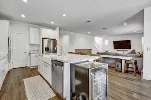 1225 Michael Bo Ln, Gilroy, CA 95020 - Photo 9