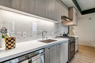 188 W Saint James St 11817, San Jose, CA 95110 - Photo 7