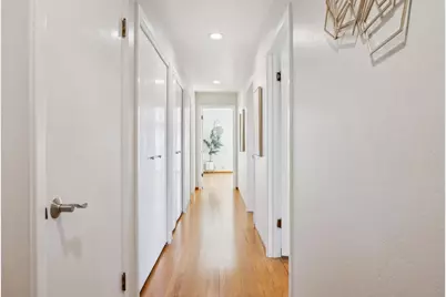 869 Crestview Dr, Millbrae, CA 94030 - Photo 29