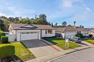 869 Crestview Dr, Millbrae, CA 94030 - Photo 3