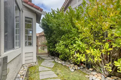 15 Amy Dr, San Mateo, CA 94403 - Photo 27