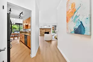 9 Cove Ln, Redwood City, CA 94065 - Photo 9