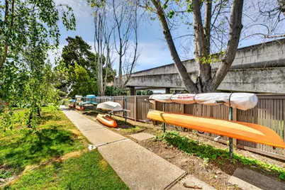 9 Cove Ln, Redwood City, CA 94065 - Photo 33