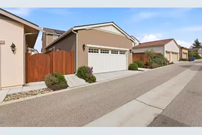 486 Lassen Way, Marina, CA 93933 - Photo 37