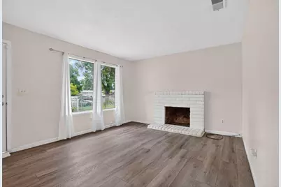 2524 Pemberton Ct, Stockton, CA 95210 - Photo 7
