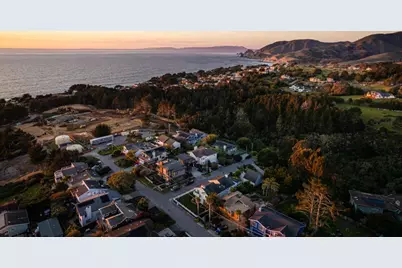 100 Montana St, Moss Beach, CA 94038 - Photo 49