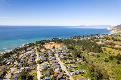 100 Montana St, Moss Beach, CA 94038 - Photo 43