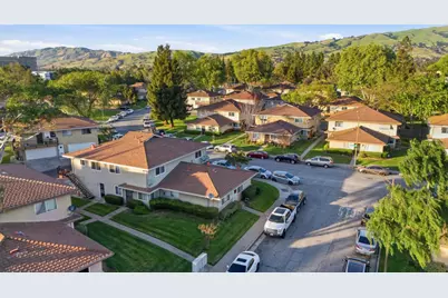 2486 Golzio Ct 1, San Jose, CA 95133 - Photo 43