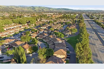 2486 Golzio Ct 1, San Jose, CA 95133 - Photo 39