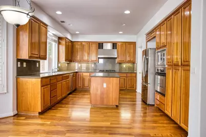 1030 Eastlake Cir, Tracy, CA 95304 - Photo 11