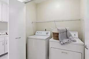 7595 Canyon Meadow Cir H, Pleasanton, CA 94588 - Photo 25