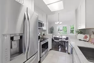 7595 Canyon Meadow Cir H, Pleasanton, CA 94588 - Photo 15