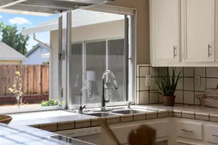 992 Branham Ln, San Jose, CA 95136 - Photo 11