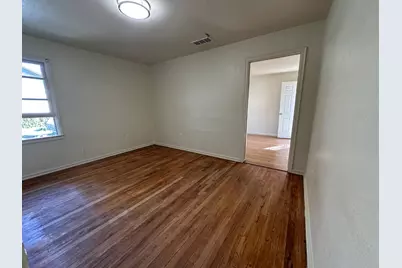 2042 E Mayfair, Fresno, CA 93703 - Photo 17