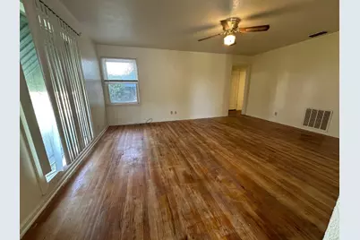 2042 E Mayfair, Fresno, CA 93703 - Photo 11